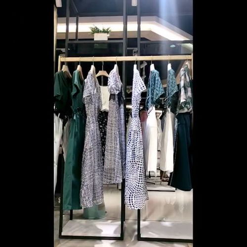 依维妮2020夏款实拍 广州奥联服装批发市场的时尚风采